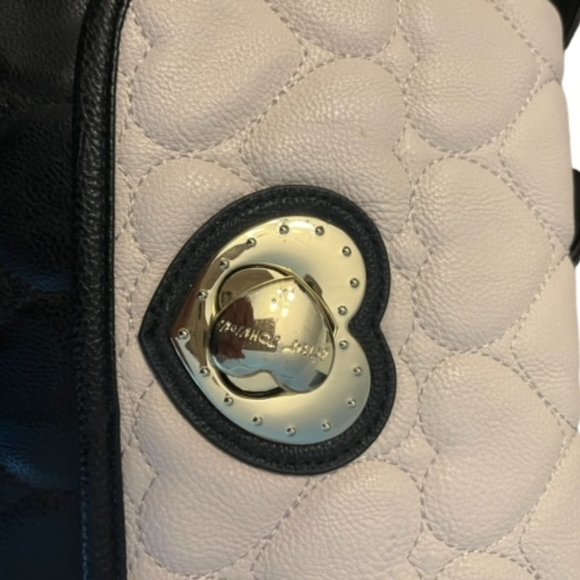 Betsy Johnson Bag - Picture 2 of 3